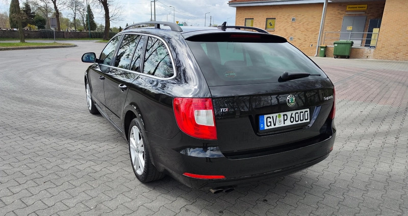 Skoda Superb cena 35900 przebieg: 277000, rok produkcji 2013 z Praszka małe 497